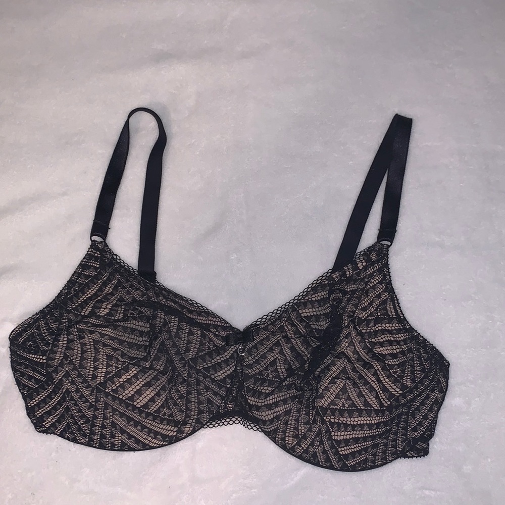 Chantelle black lace bra 36dd